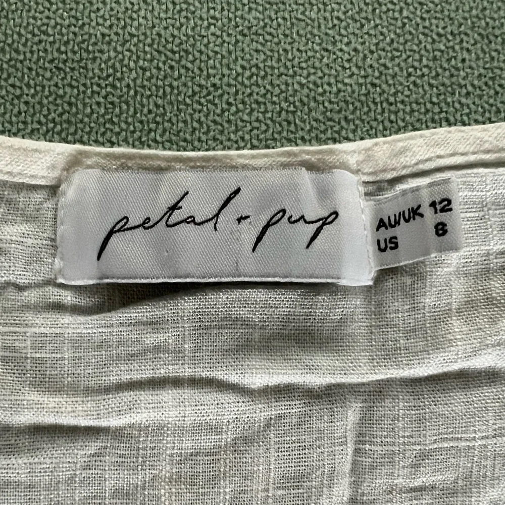 Petal & Pup Linen Shirt (size: 8) - Picture 3 of 5